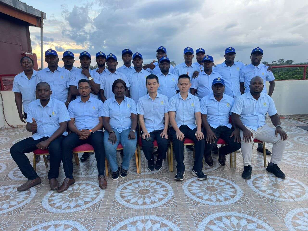 公司团队展示图